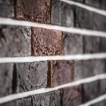 Cum se previn fisurile și imperfecțiunile în lucrările exterioare
